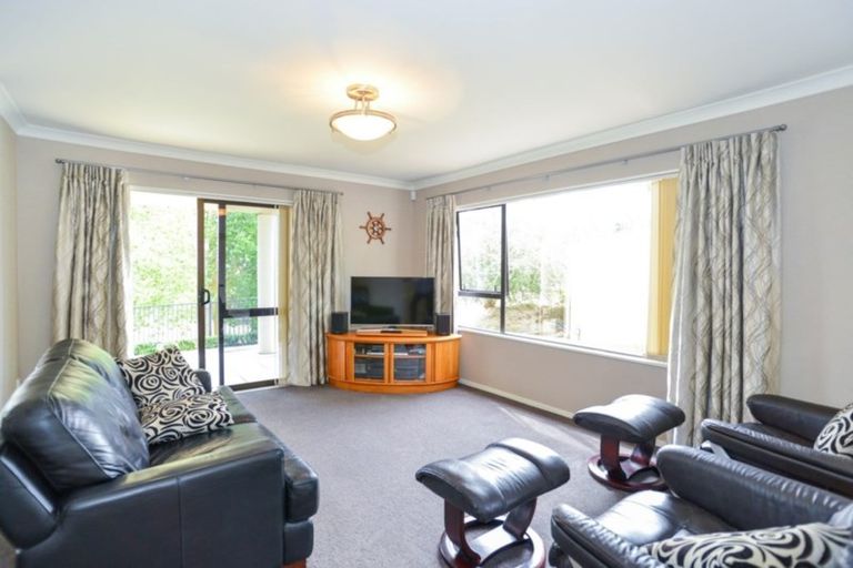 Photo of property in 98 Lane Road, Havelock North, 4130