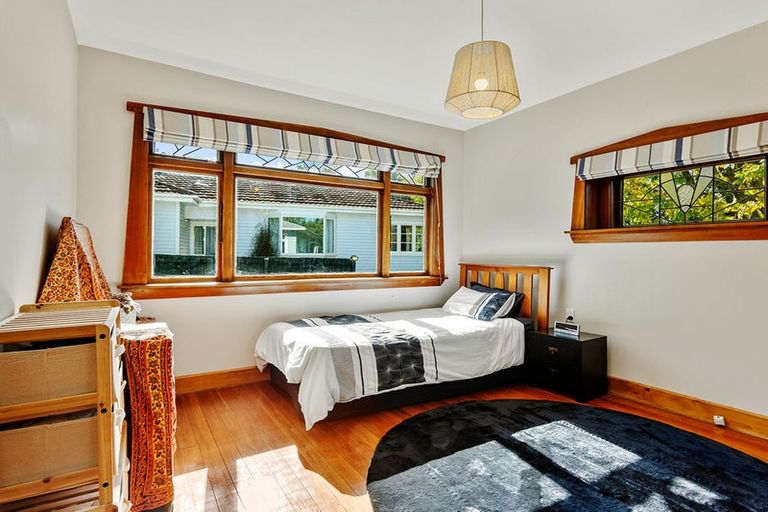 Photo of property in 2/23 Fifield Terrace, Waltham, Christchurch, 8023