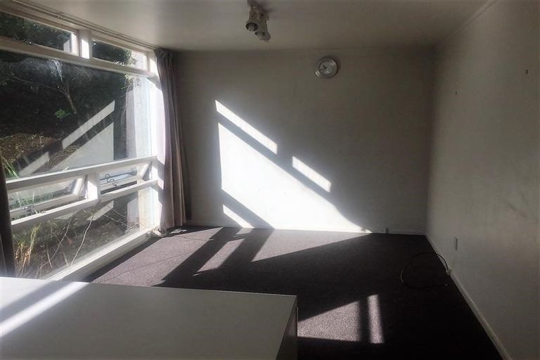 Photo of property in 140 Messines Road, Karori, Wellington, 6012