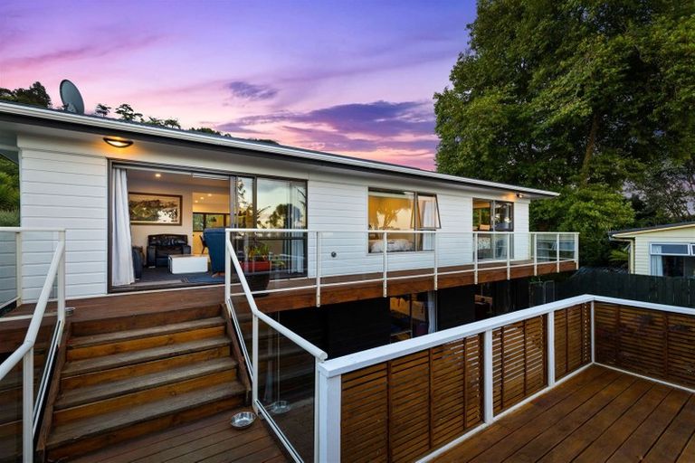 Photo of property in 9 Rangimarie Road, Swanson, Auckland, 0816