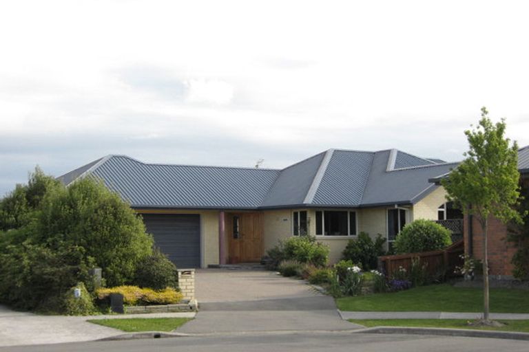 Photo of property in 11 Hawkins Place, Rangiora, 7400