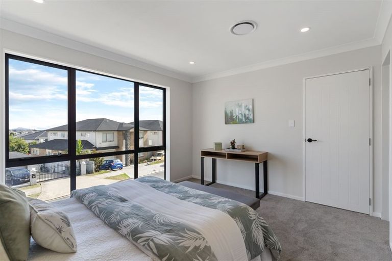 Photo of property in 44 Drumbuoy Drive, Flat Bush, Auckland, 2019