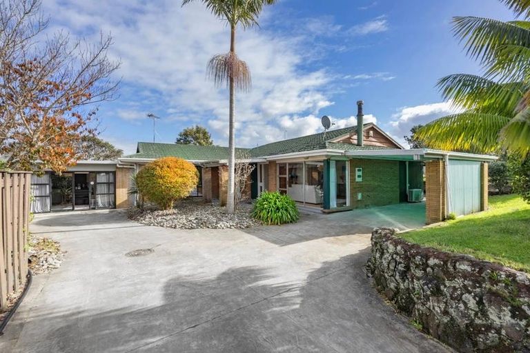 Photo of property in 55 Walworth Avenue, Pakuranga Heights, Auckland, 2010