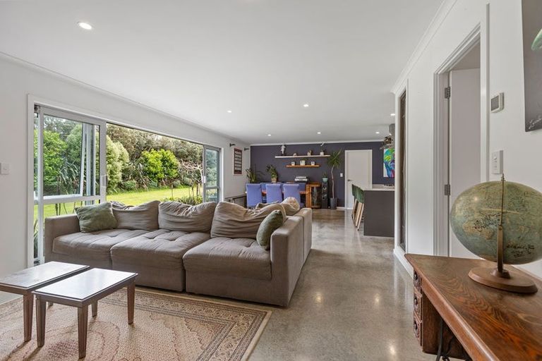 Photo of property in 14 Mahoetahi Road, Sentry Hill, Waitara, 4382