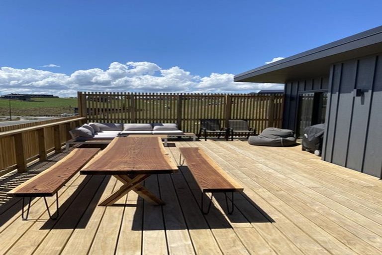 Photo of property in 33 Omahina Street, Raglan, 3225