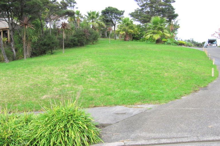 Photo of property in 5 The Knoll, Greenhithe, Auckland, 0632