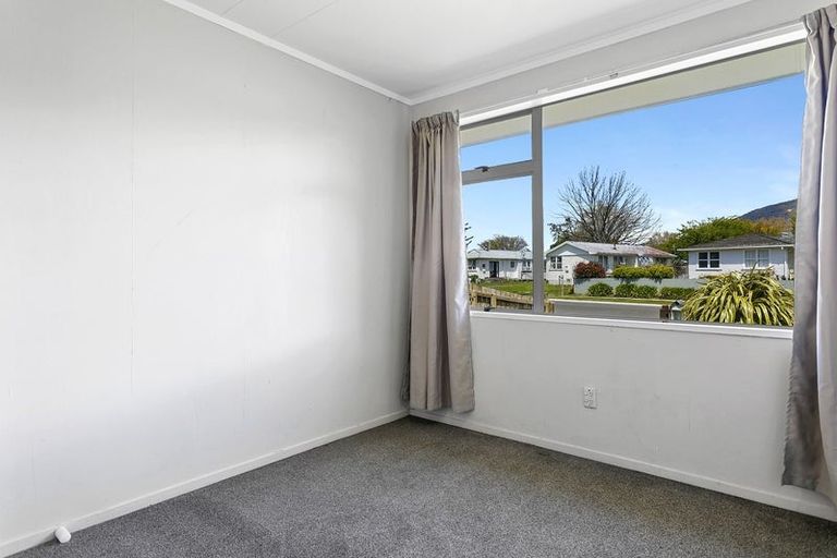 Photo of property in 18 Poihaere Street, Turangi, 3334