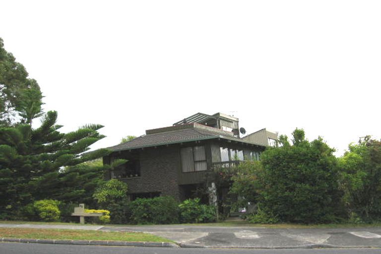 Photo of property in 2/51 Deep Creek Road, Waiake, Auckland, 0630