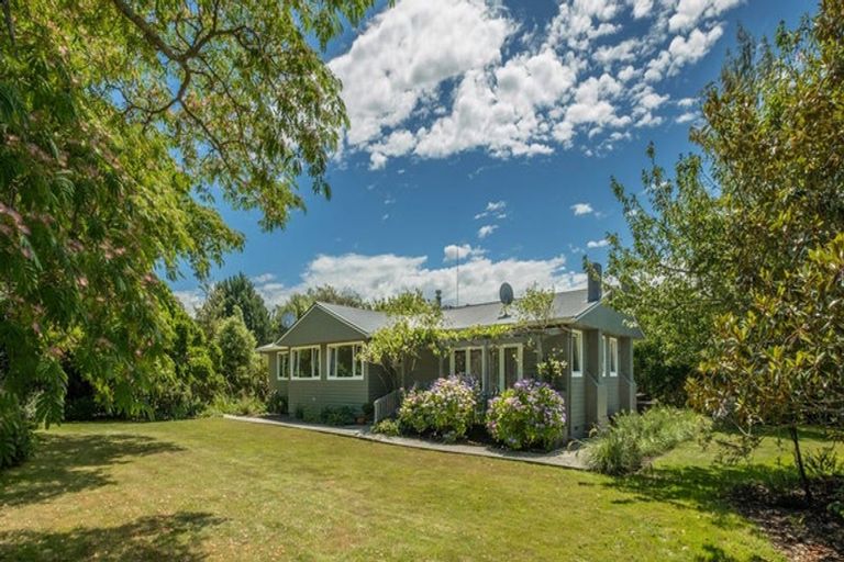 Photo of property in 376 Neudorf Road, Upper Moutere, 7175