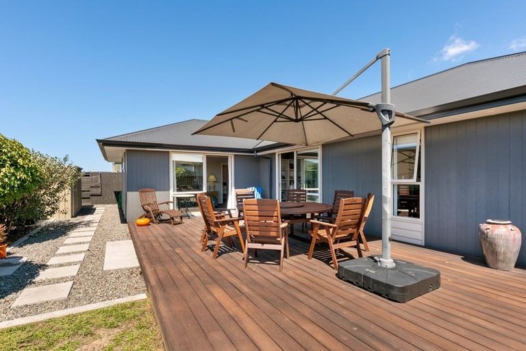 Photo of property in 34 Awatira Drive, Papamoa Beach, Papamoa, 3118
