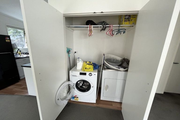 Photo of property in 8 Oreil Avenue, West Harbour, Auckland, 0618