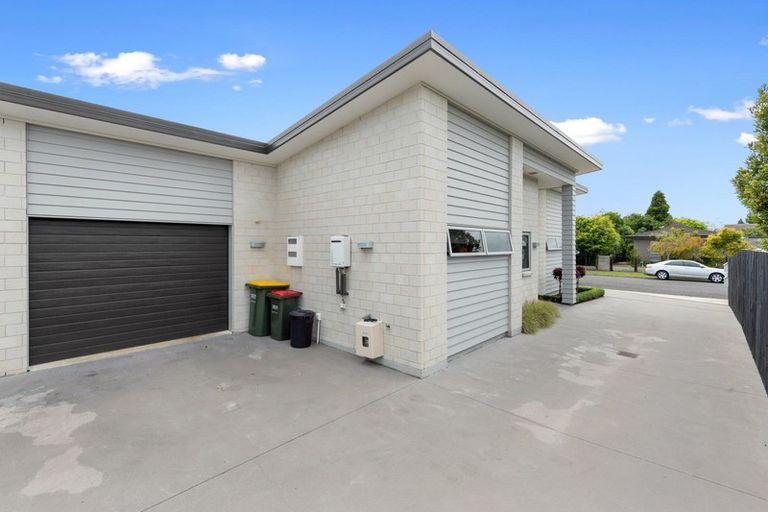 Photo of property in 1/50 Kowhai Street, Hamilton Lake, Hamilton, 3204