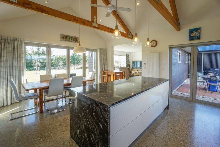 Photo of property in 272 Letts Gully Road, Letts Gully, Alexandra, 9393