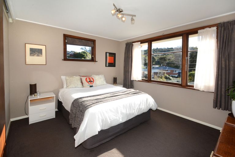 Photo of property in 10 Charters Street, Glenross, Dunedin, 9011