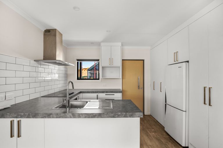 Photo of property in 4 Kinnaird Close, Alexandra, 9320