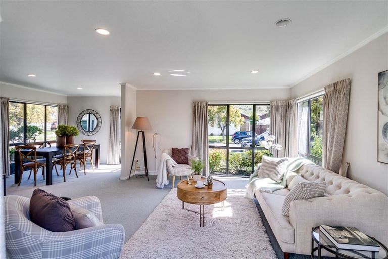 Photo of property in 89 Kensington Drive, Taradale, Napier, 4112