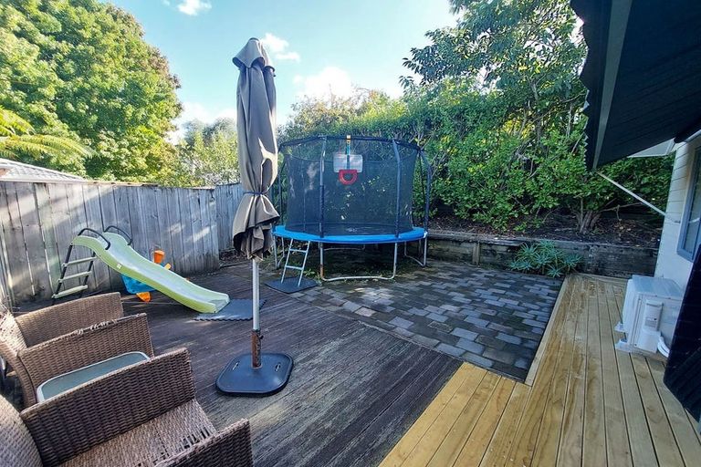 Photo of property in 1/59 Salamanca Road, Sunnynook, Auckland, 0620