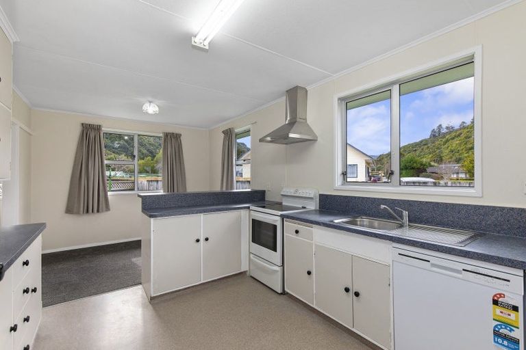 Photo of property in 63e Black Beech Street, Birchville, Upper Hutt, 5018
