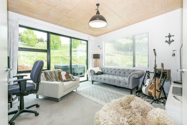 Photo of property in 6 Tiwarawara Lane, Puketotara, Te Awamutu, 3876