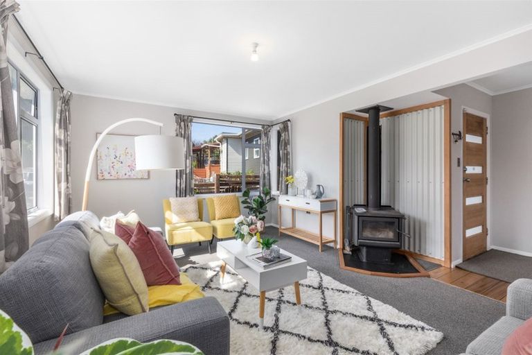 Photo of property in 39 Jillett Street, Titahi Bay, Porirua, 5022