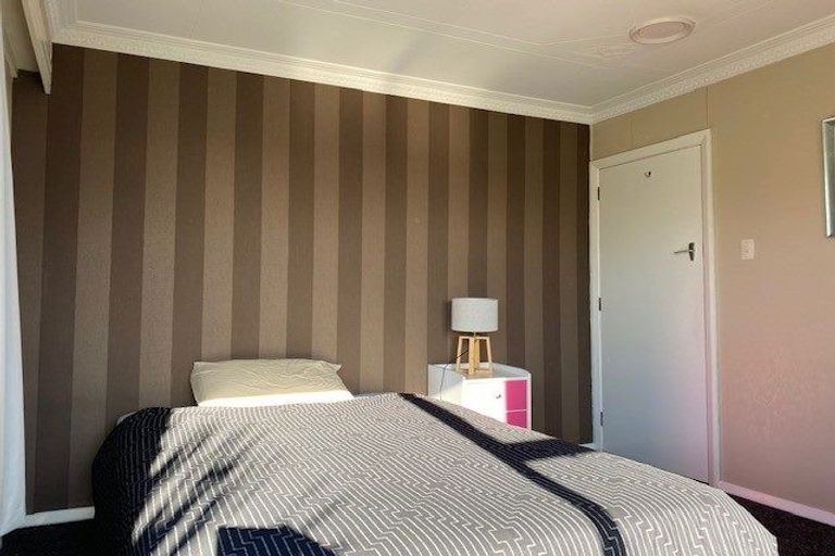 Photo of property in 15 Saint Andrew Place, Balclutha, 9230