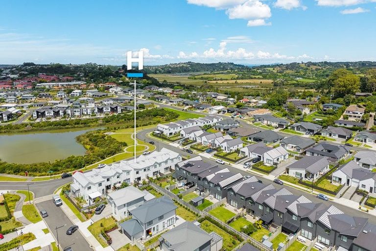 Photo of property in 7 Fairgray Lane, Red Beach, 0932