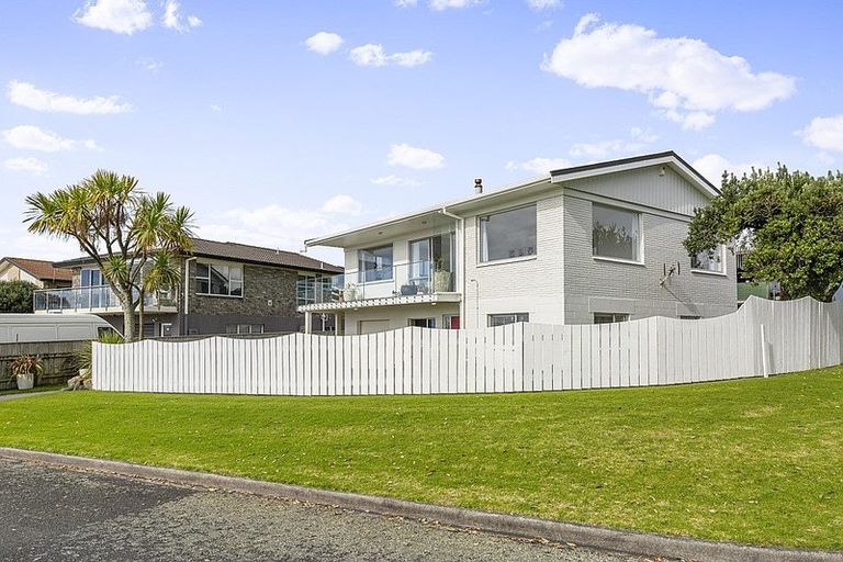 Photo of property in 2a Wanaka Terrace, Bell Block, New Plymouth, 4312