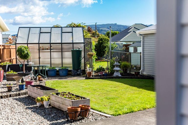 Photo of property in 21 Bonnie Glen Crescent, Ebdentown, Upper Hutt, 5018
