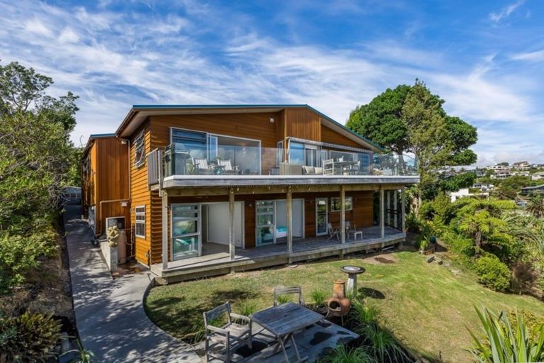 Photo of property in 41 Duncansby Road, Stanmore Bay, Whangaparaoa, 0932