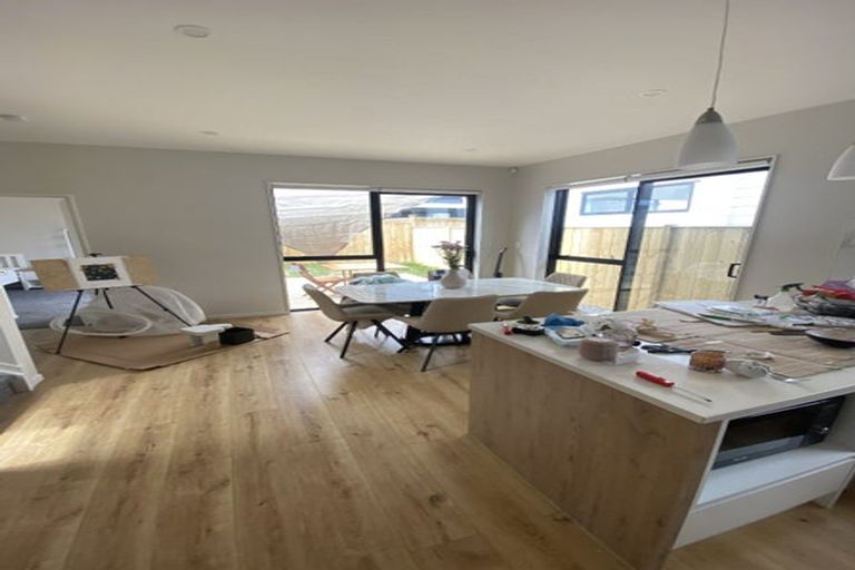 Photo of property in 32 Minhas Road, Papakura, 2110