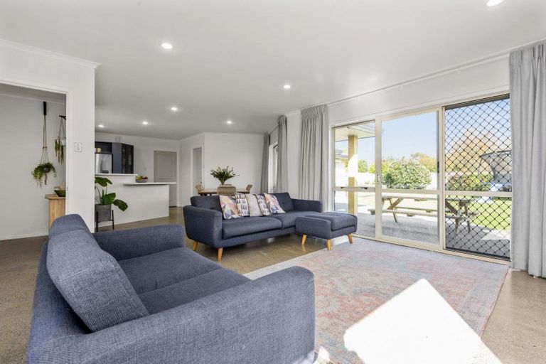 Photo of property in 14 Fairview Place, Havelock North, 4130