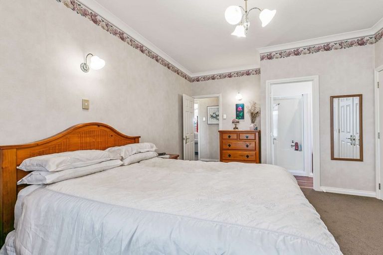 Photo of property in 1 Windermere Rise, Rototuna, Hamilton, 3210