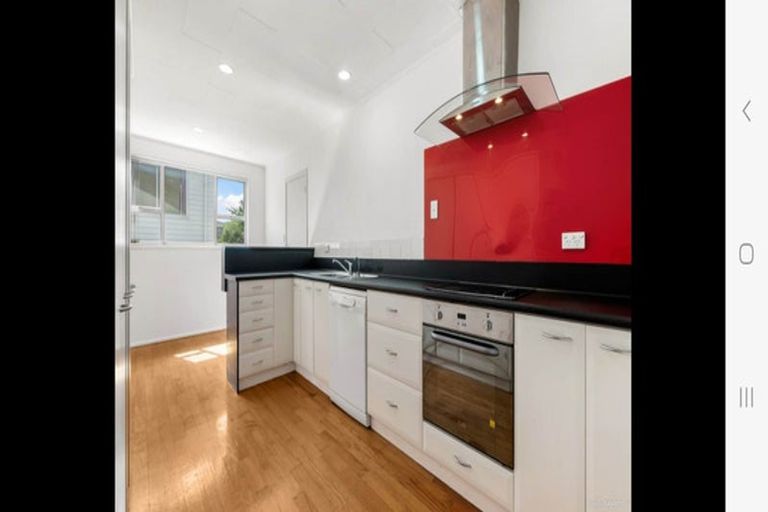 Photo of property in 16 Union Road, Howick, Auckland, 2014