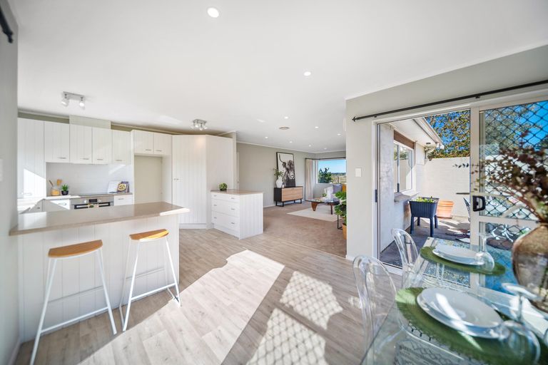 Photo of property in 61b Whatapaka Road, Karaka, Papakura, 2580