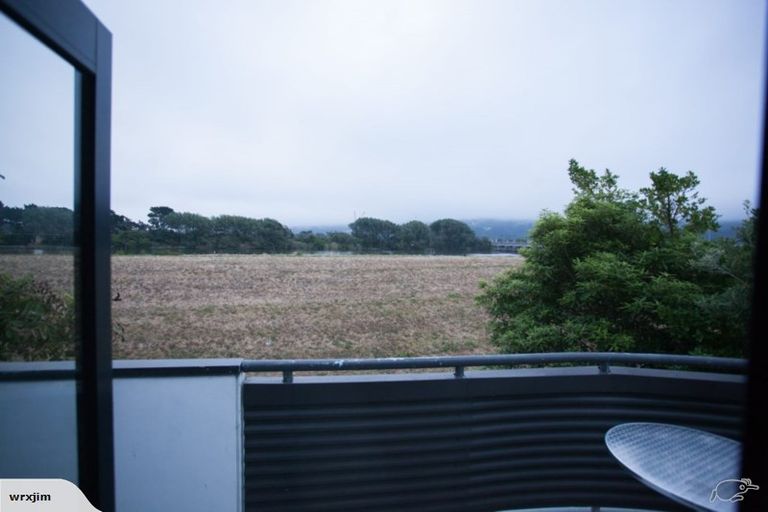 Photo of property in 63a Randwick Crescent, Moera, Lower Hutt, 5010