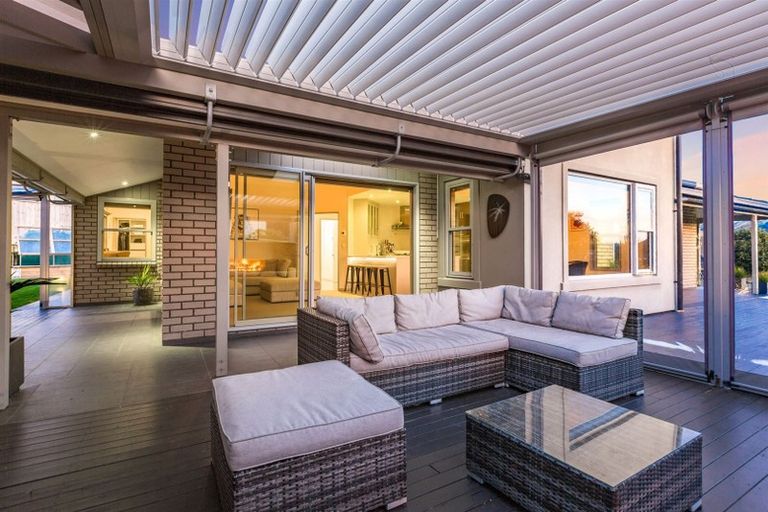 Photo of property in 18 Peel Lane, Aotea, Porirua, 5024