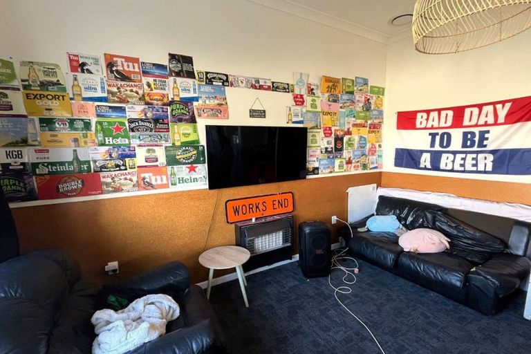 Photo of property in 6 Rolleston Street, Hokowhitu, Palmerston North, 4410