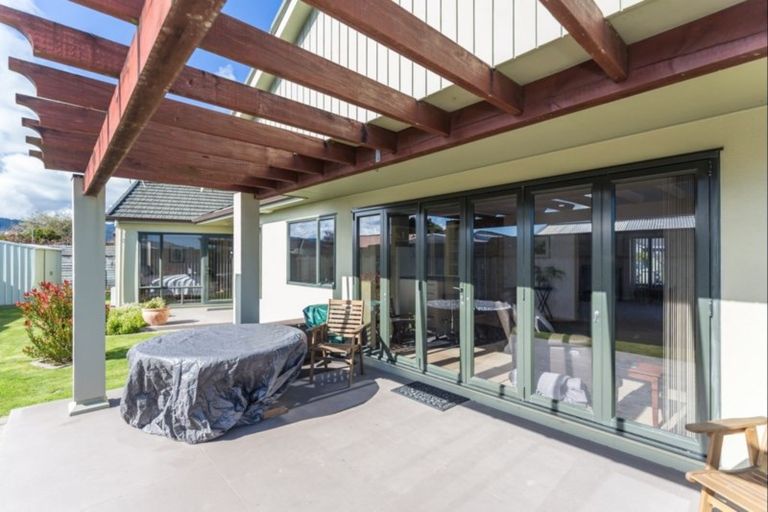 Photo of property in 1 Corfe Castle Lane, Levin, 5510