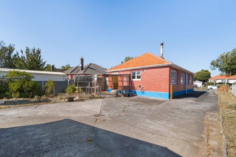 Photo of property in 35 Rangiora Avenue, Roslyn, Palmerston North, 4414