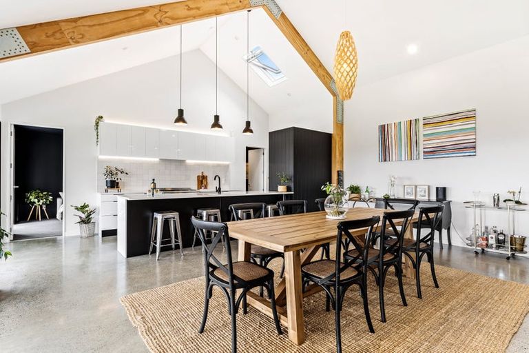 Photo of property in 7 Tamahunga Drive, Matakana, Warkworth, 0985