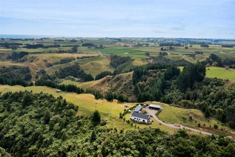 Photo of property in 172 Whakamara Road, Manutahi, Hawera, 4672