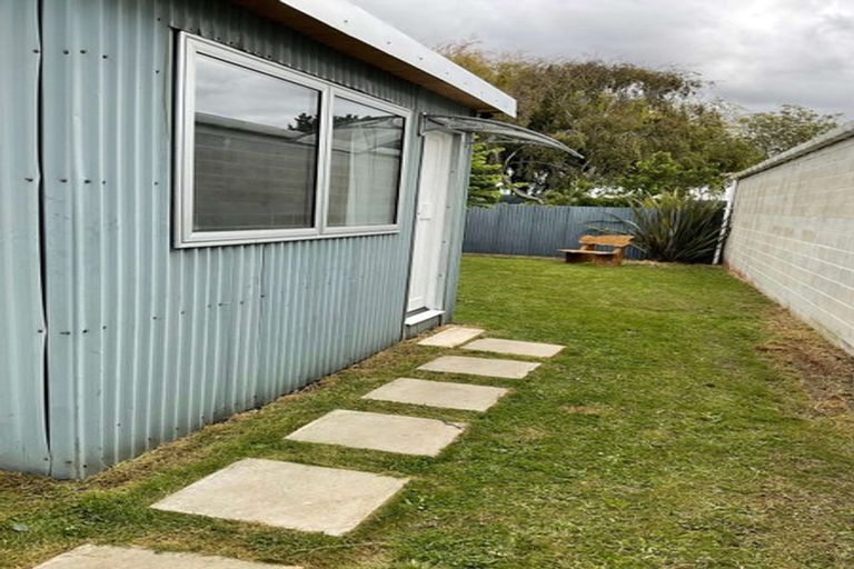 Photo of property in 73 Dunns Avenue, The Pines Beach, 7630