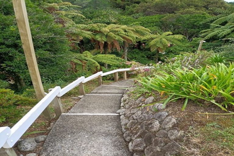 Photo of property in 139 Kamahi Street, Stokes Valley, Lower Hutt, 5019