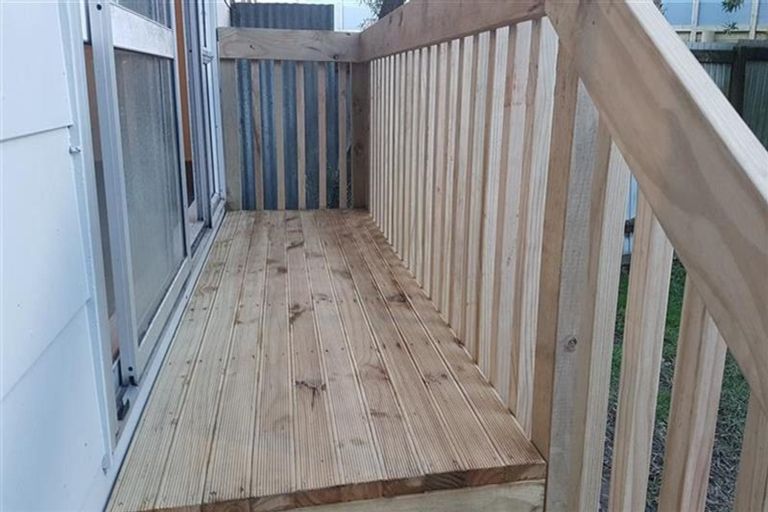 Photo of property in 1/50 Moncrieff Avenue, Clendon Park, Auckland, 2103