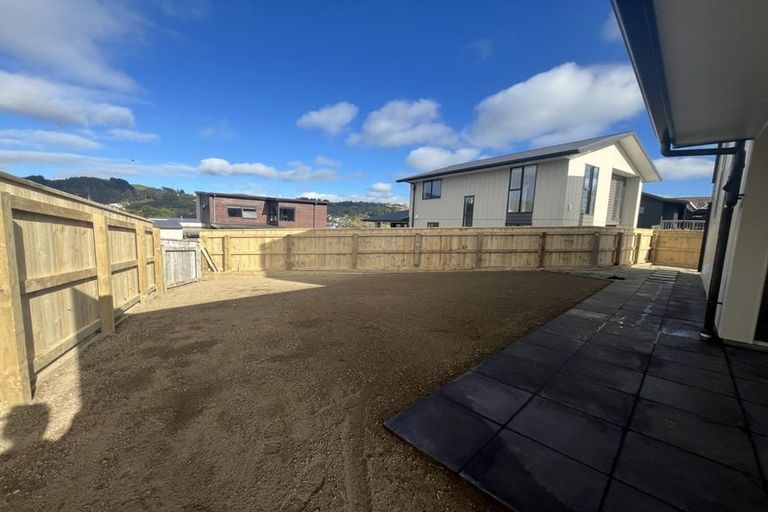 Photo of property in 9 Barque Crescent, Whitby, Porirua, 5024