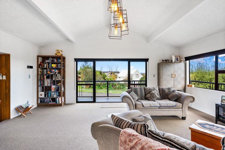 Photo of property in 6 Cumberland Rise, Taradale, Napier, 4112