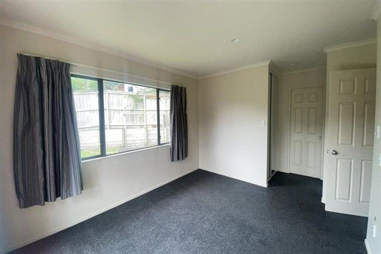 Photo of property in 2 Byblos Place, The Gardens, Auckland, 2105