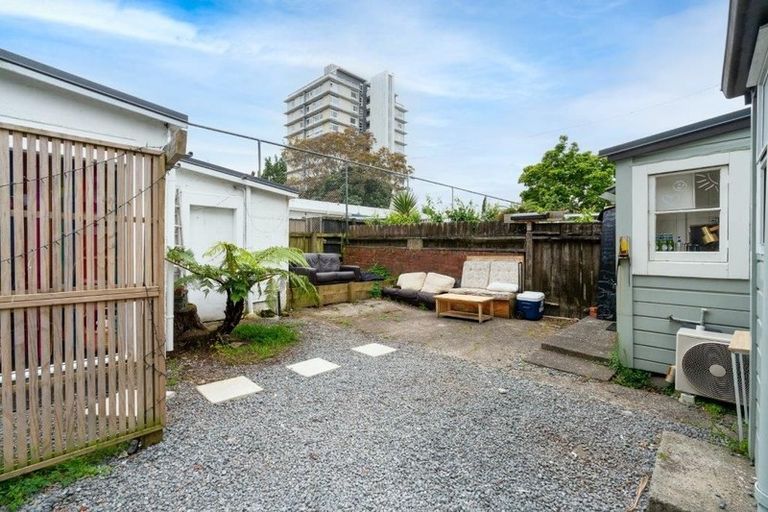 Photo of property in 46 Aro Street, Aro Valley, Wellington, 6021