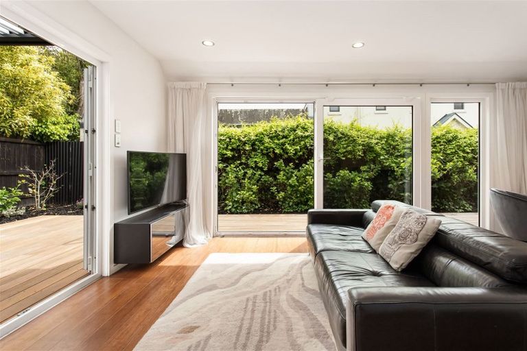 Photo of property in 5/17 Stoneyhurst Street, St Albans, Christchurch, 8014