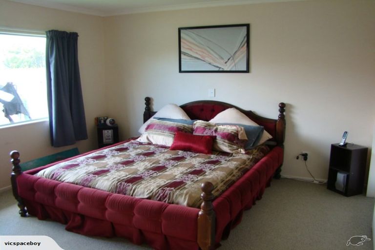 Photo of property in 289b Te Moana Road, Waikanae, 5036